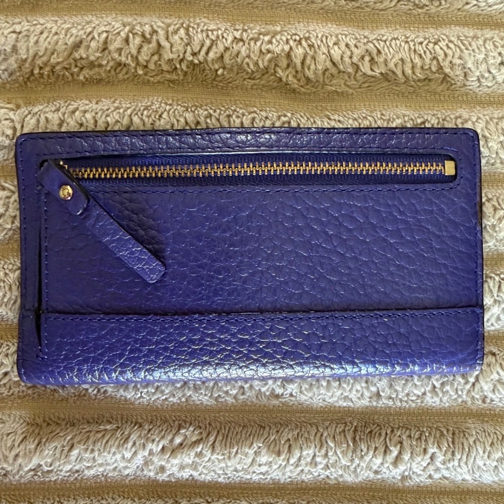 kate spade purple pebbled leather continental wallet with gold hardware - Picture 2 of 13
